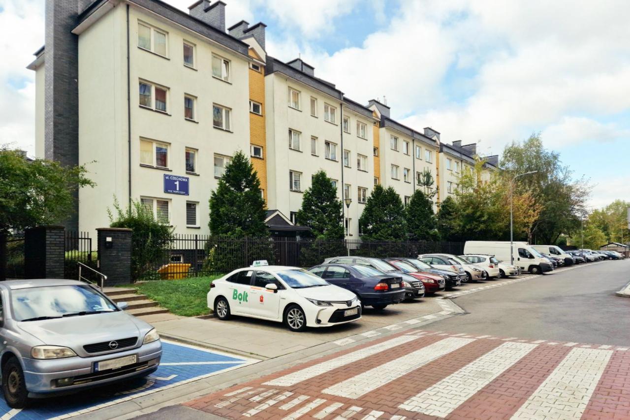 Studio Bielany With Home Office Near Metro Station By Noclegi Renters Warszawa Zewnętrze zdjęcie